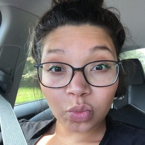 Meet your Posher, Kaitlin